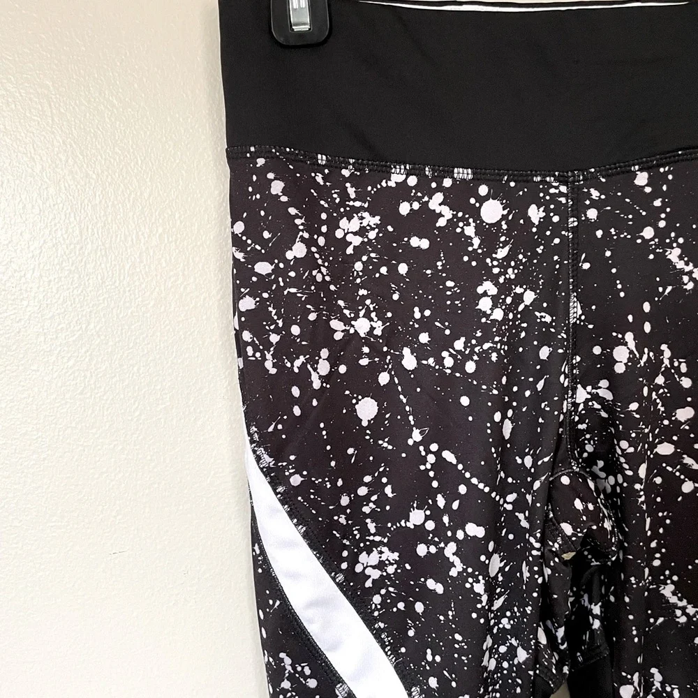 Danskin | Galaxy Mesh Capri Leggings | Size Small - Picture 2 of 8